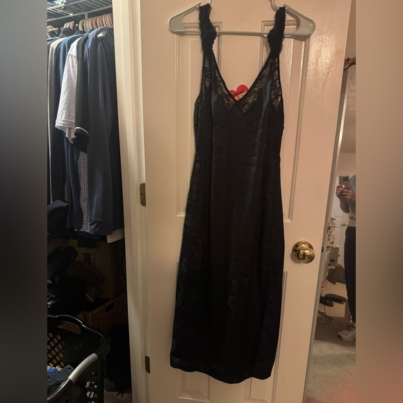 Free People Tell Me Why Midi Slip Black Medium NWT - Picture 2 of 4